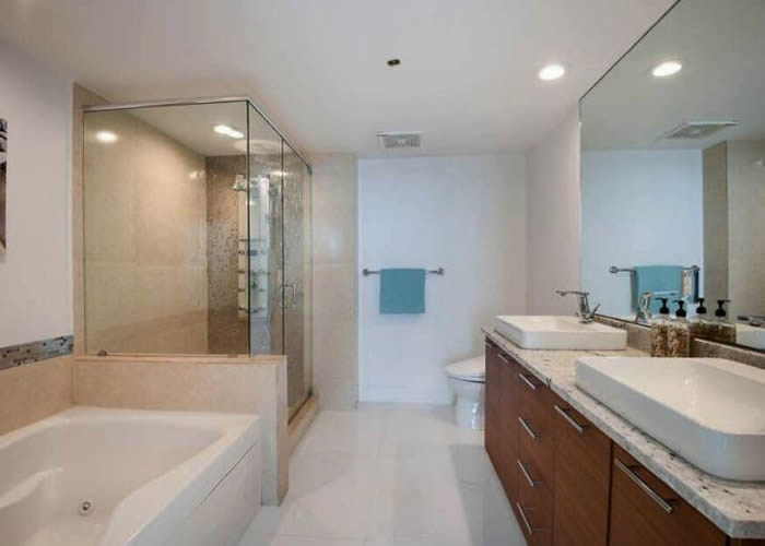 Construction - Remodeling of kitchens and bathrooms